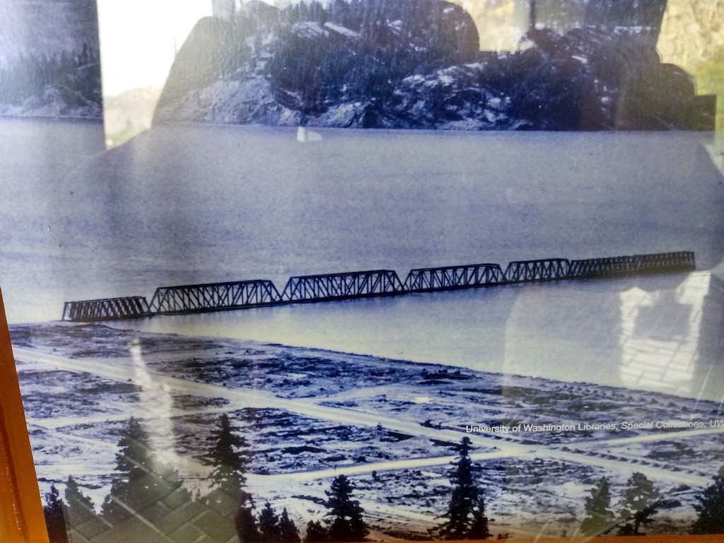 GN railroad bridge being submersed for the Grand Coulee dam 